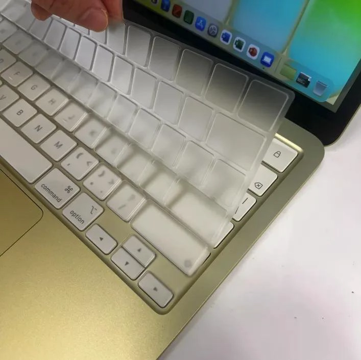 PROTECTOR DE TECLADO TRANSPARENTE PARA MACBOOK NEO A3404 - 5