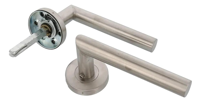 CERRADURA DE MANILLA DE ACERO INOXIDABLE PARA PUERTAS INTERIORES - 3