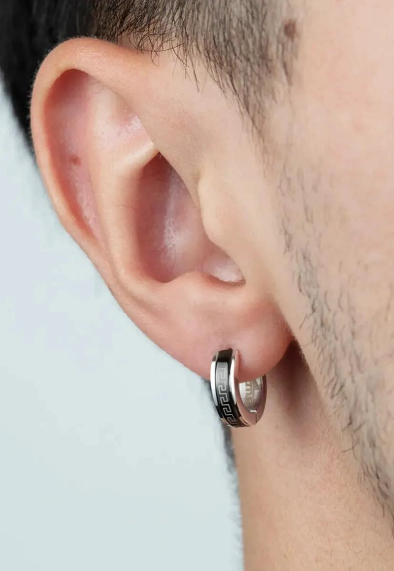 AROS DE ACERO INOXIDABLE PARA HOMBRE CON DISEÑO MODERNO - 1