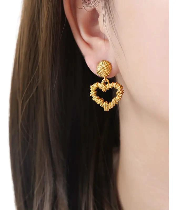 AROS LARGOS CORAZON ENREDADO BAÑADOS EN ORO 18K - 3