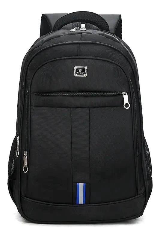 MOCHILA IMPERMEABLE DE 45 LITROS CON COMPARTIMENTO PARA NOTEBOOK - 1