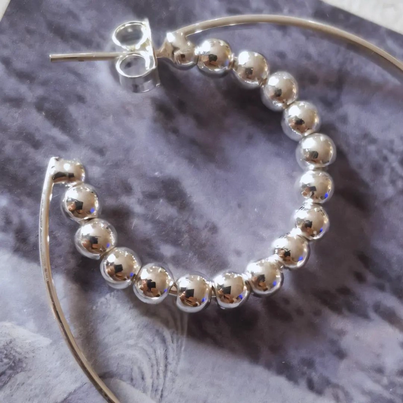 AROS DE PLATA 925 CON DISEÑO DE ESFERAS EN FORMA DE LUNA - 4