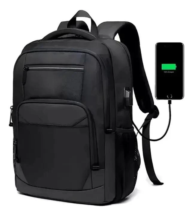 MOCHILA IMPERMEABLE ANTIRROBO CON CARGADOR USB Y COMPARTIMENTOS - 1
