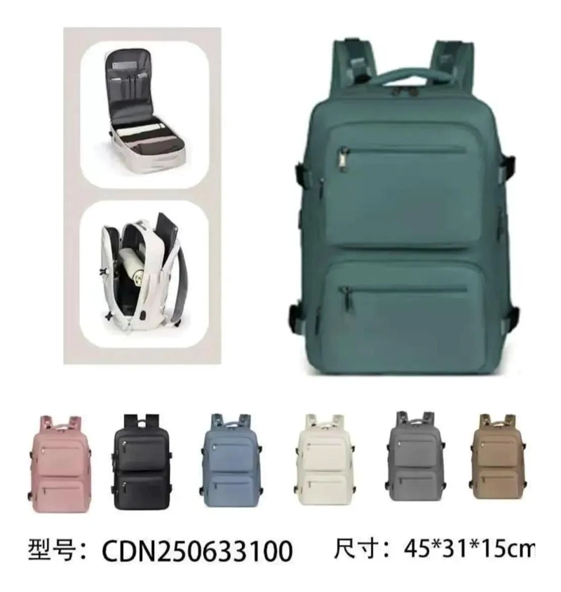 MOCHILA EXPANDIBLE IMPERMEABLE CON PUERTO USB - 4