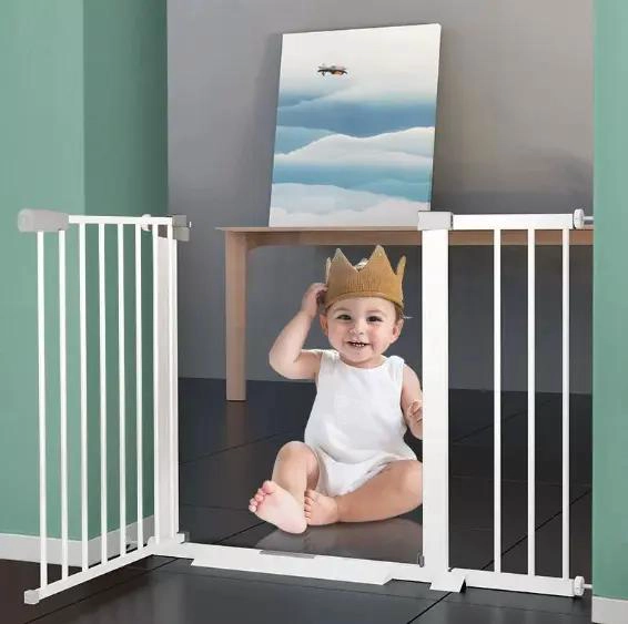 PUERTA DE SEGURIDAD AJUSTABLE PARA BEBE S Y MASCOTAS - 2