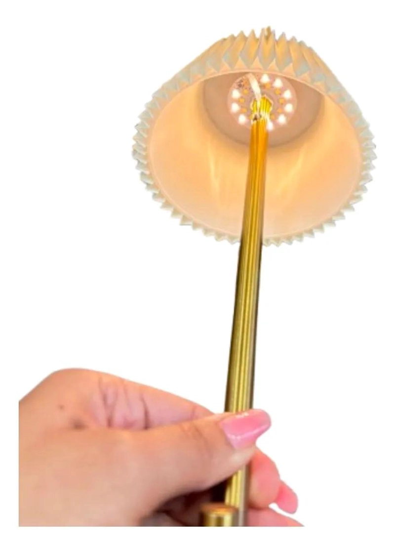 LAMPARA DE MESA PORTATIL INALAMBRICA CON ILUMINACION LED - 2