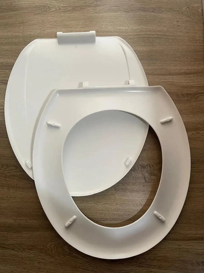 TAPA DE WC REDONDA BLANCA CON TORNILLOS Y BIDET INTEGRADO - 3