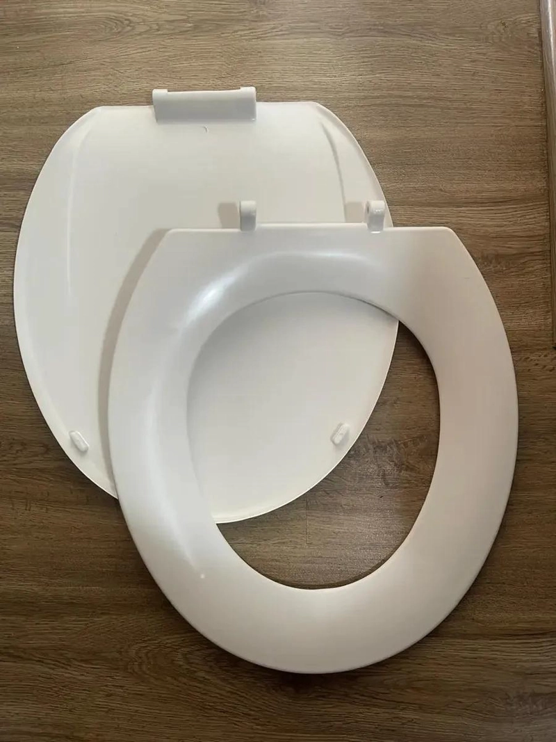TAPA DE WC REDONDA BLANCA CON TORNILLOS Y BIDET INTEGRADO - 4
