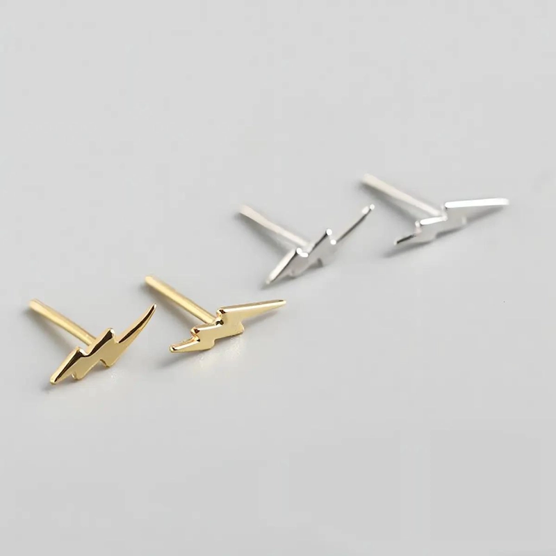 PENDIENTES DE PLATA 925 CON BAÑO DE ORO EN FORMA DE RAYO - 3