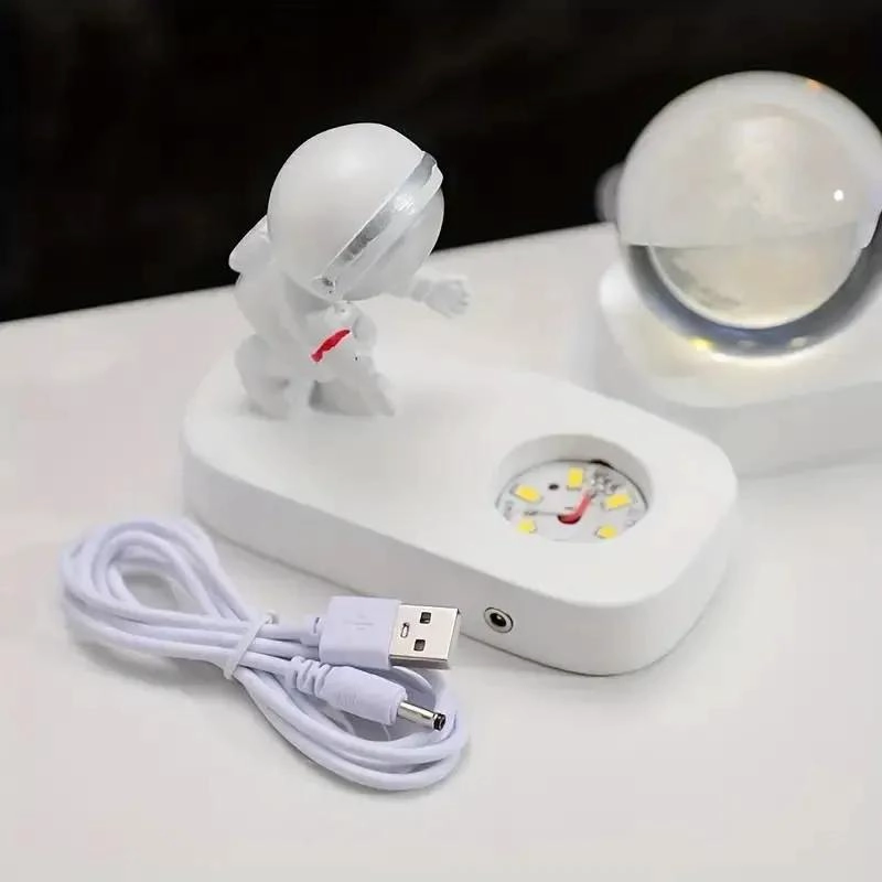 LAMPARA DE MESA ASTRONAUTA CON ESFERA DE VIDRIO ELEGANTE - 1