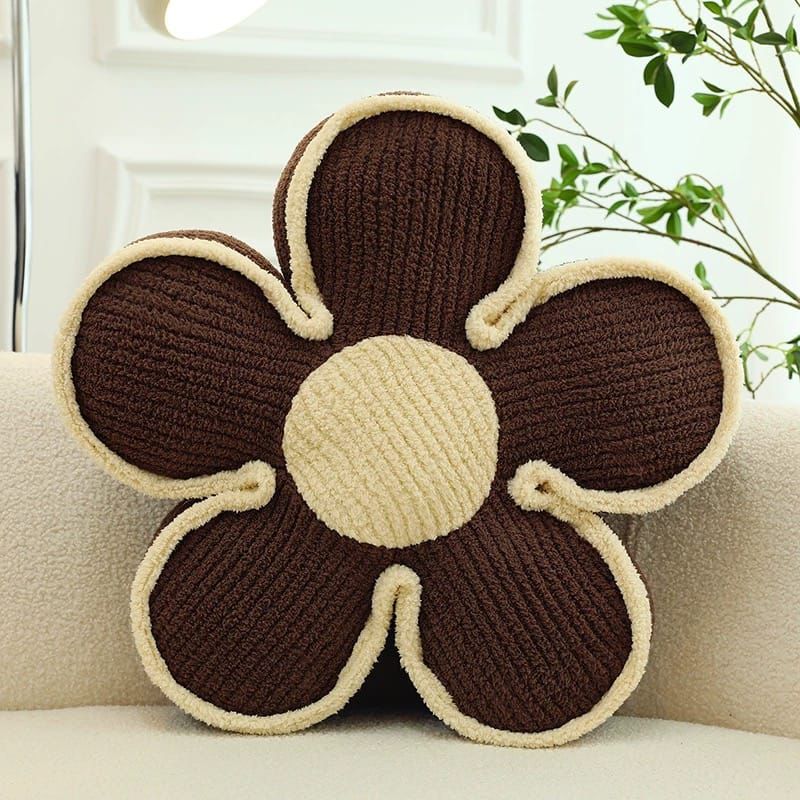 SET DE 2 COJINES DISEÑO FLOR COLOR CAFÉ - 1