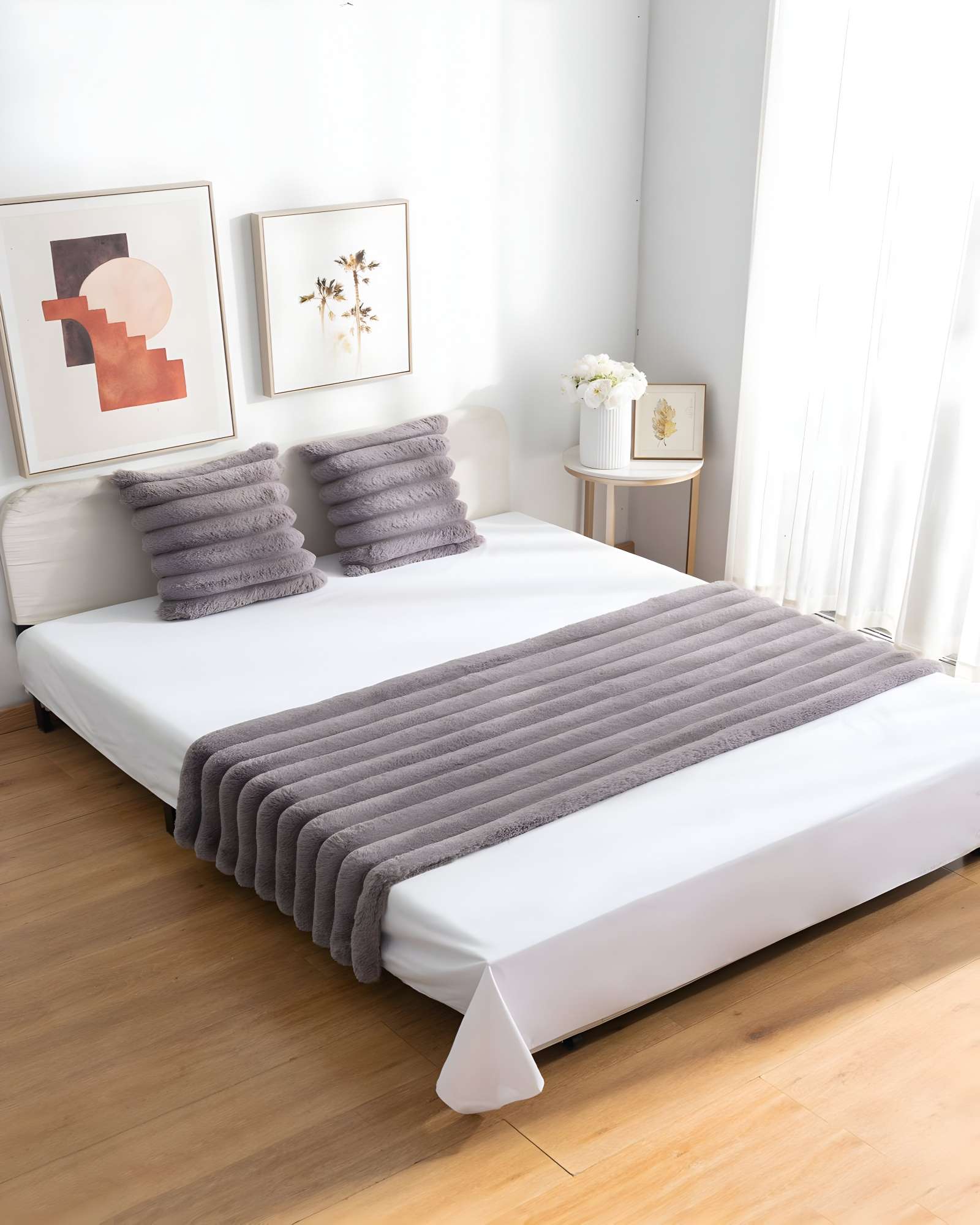 JUEGO DE PIECERA CON DOS FUNDAS DE COJIN MODELO LINEAL KING GRIS - 4