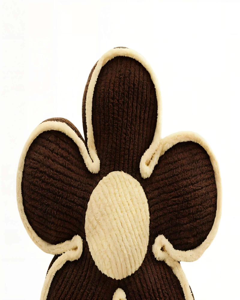 COJIN FORMA DE FLOR DECORATIVO COLOR MARRON CON BORDE BEIGE - 2