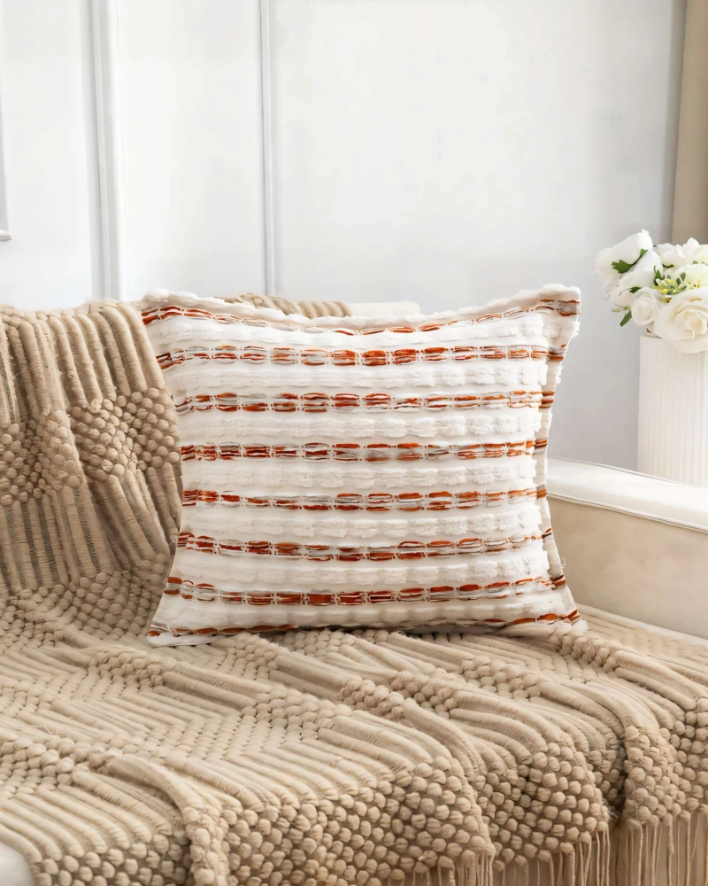 SET DE 2 FUNDAS DE COJIN 45CMX45CM  A RAYAS BEIGE CON BURDEO - 3
