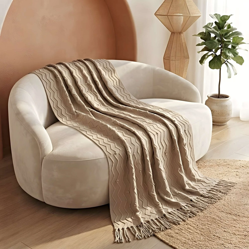 MANTA DECORATIVA CON DISEÑO LINEAS ZIGZAG 127X172 CM M05 - 1