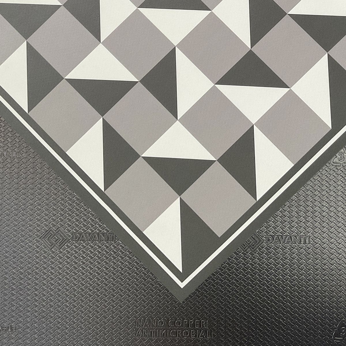 ALFOMBRA VINÍLICA LIVING  TABLERO TITANIUM 140X180 CM - 2