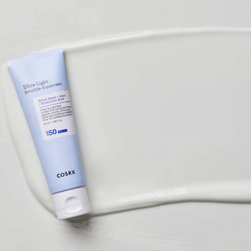 BLOQUEADOR ROSTRO COSRX ULTRA LIGHT INVISIBLE SUNSCREEN - 2