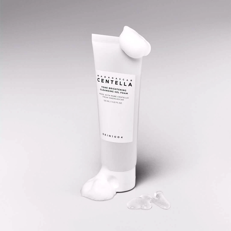 MADAGASCAR CENTELLA GEL ESPUMA LIMPIADORA ILUMINADORA 125 ML SKIN1004 - 4
