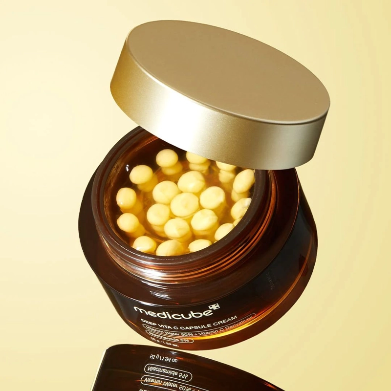 CREMA EN CÁPSULAS DE VITAMINA C PROFUNDA MEDICUBE - 7