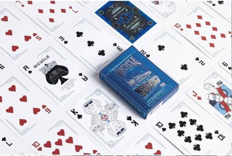 BICYCLE® BACK TO THE FUTURE - BARAJA DE CARTAS PREMIUM EDICION DELOREAN - 2