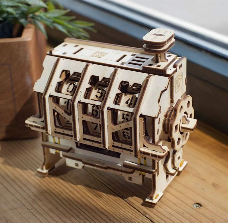 CONTADOR MECANICO (STEM LAB) - MAQUETA DE MADERA EDUCATIVA CON APP (UGEARS) - 2