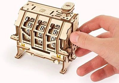 CONTADOR MECANICO (STEM LAB) - MAQUETA DE MADERA EDUCATIVA CON APP (UGEARS) - 6