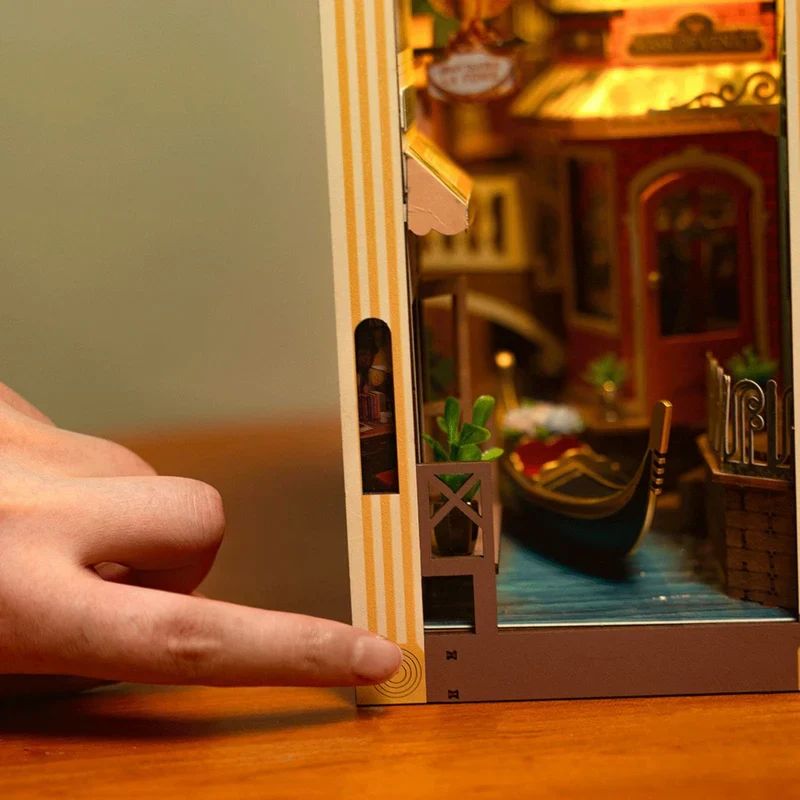 BOOKNOOK 3D 'ROMANTIC VENICE' - MAQUETA PARA ARMAR (ROLIFE) - 5