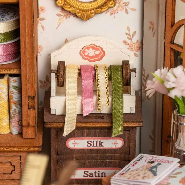 MINIATURA TALLER DE COSTURA VINTAGE - ELSA'S TAILORING DIY (ROLIFE DG178) - 5