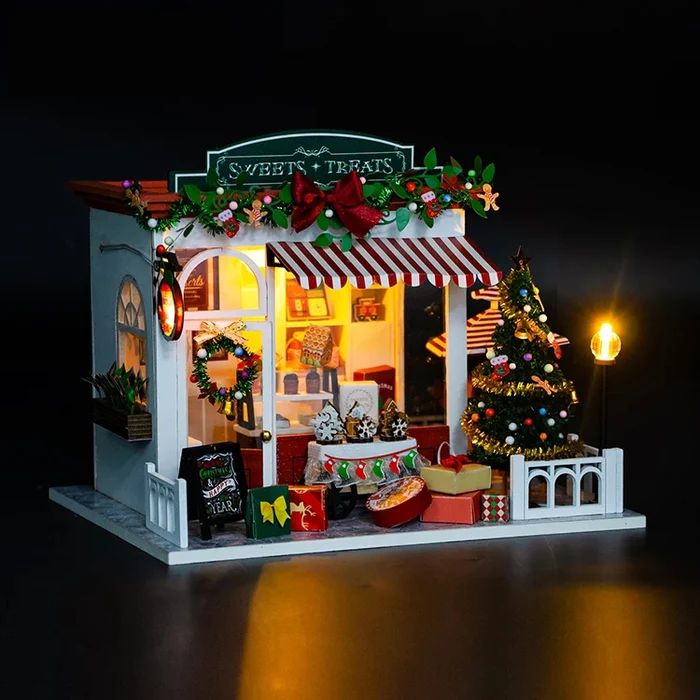 CASITA MINIATURA NAVIDEÑA 'SWEETS TREATS' – KIT DIY CON LUCES LED PC2319 - 5