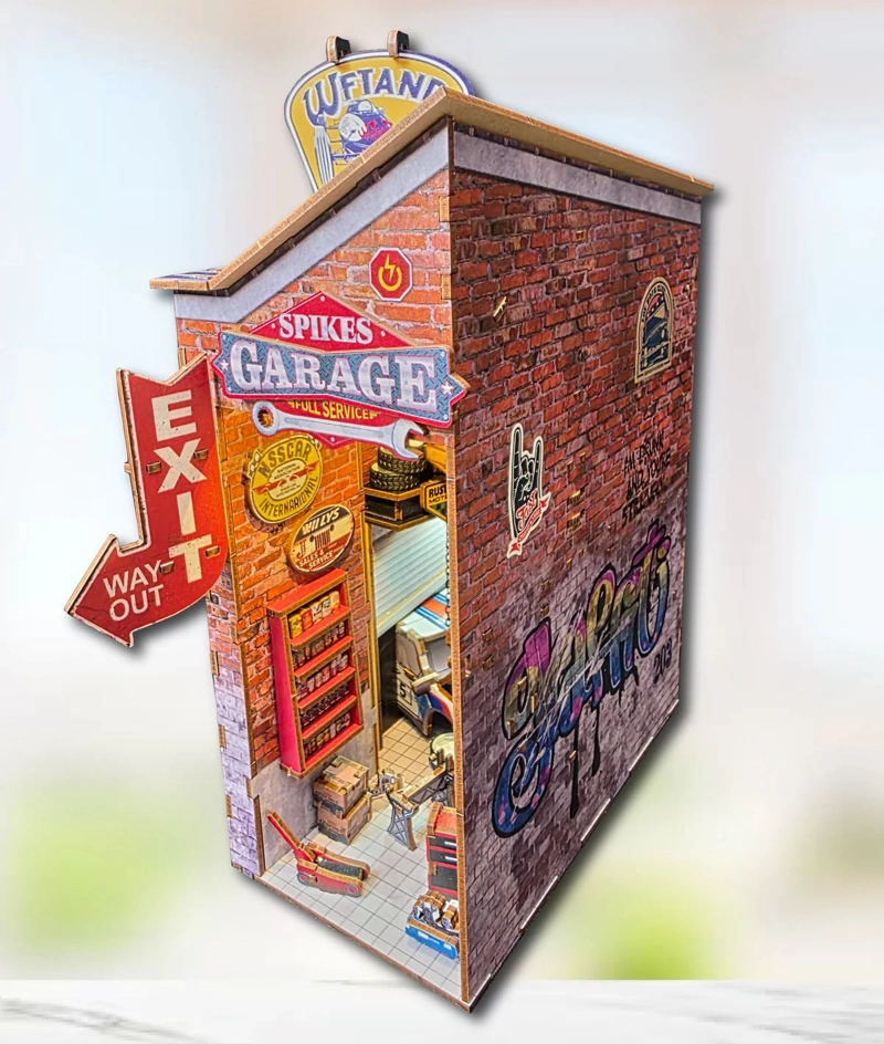 DESCRIPCION CONVIERTE TU ESTANTERIA EN UNA ESCENA VIBRANTE CON SPIKE'S GARAGE, UN DETALLADO BOOKNOOK - 3