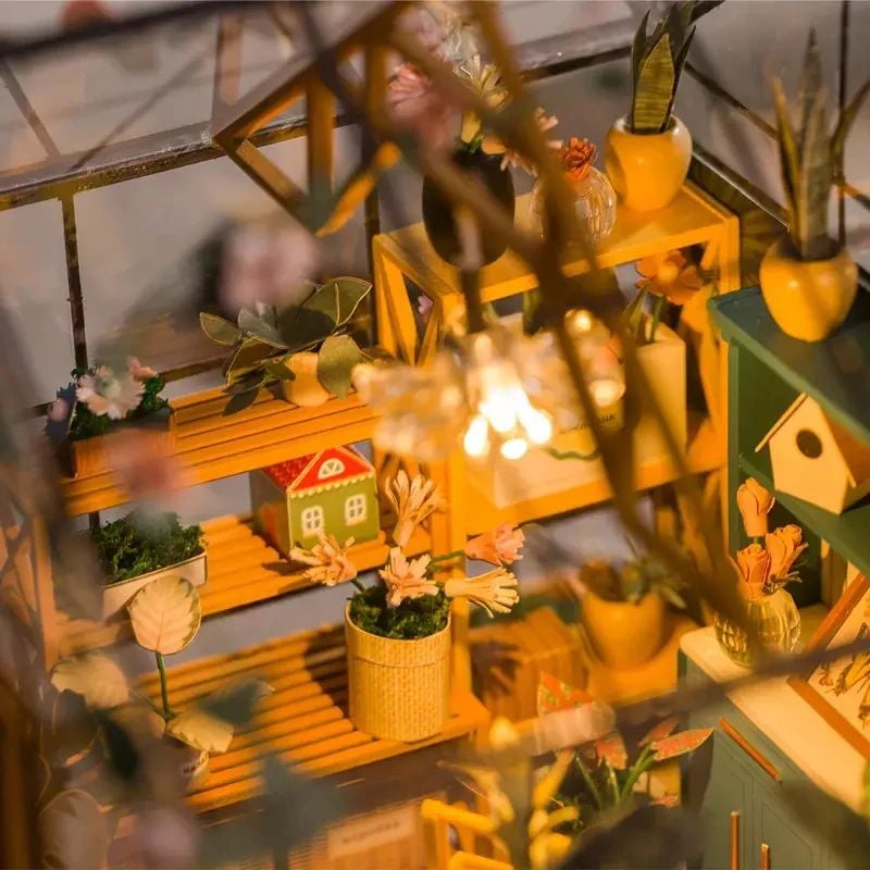 CASA MINIATURA DIY “INVERNADERO DE CRISTAL” – JARDIN INTERIOR CON LUCES LED PC2306 - 1
