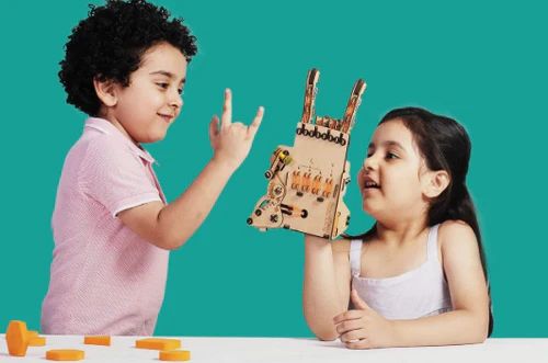 SMARTIVITY - MANO ROBOTICA DE MADERA - 1