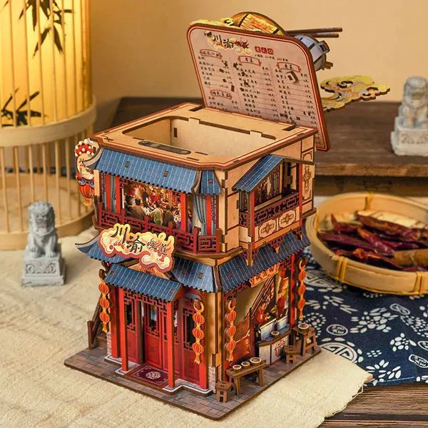 A BITE OF SICHUAN - CHONGQING - PAPELERO DE ESCRITORIO - MAQUETA TONECHEER - 1