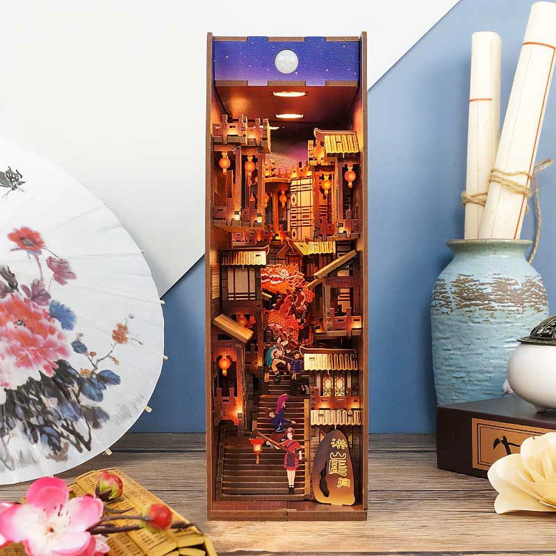 LUCES EN CHONGQING - SEPARADOR DE LIBROS - MAQUETA TONECHEER - 5