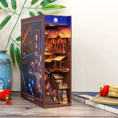 LUCES EN CHONGQING - SEPARADOR DE LIBROS - MAQUETA TONECHEER - 6