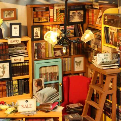 SAM'S STUDY - MAQUETA A ESCALA - ROLIFE - 3