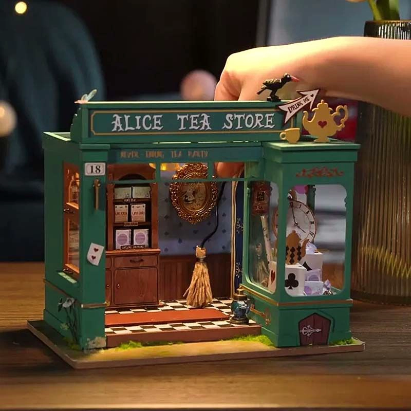 CASITA MINIATURA ALICE'S TEA STORE TIENDA DE TE ALICIA - 2