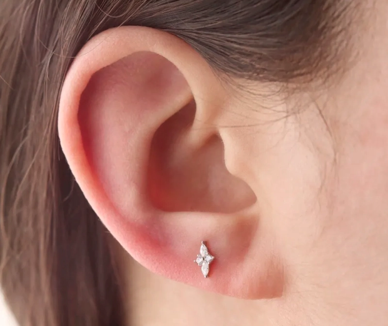 ARO PIERCING FLOR 4 PE TALOS PLATA 925 - 2