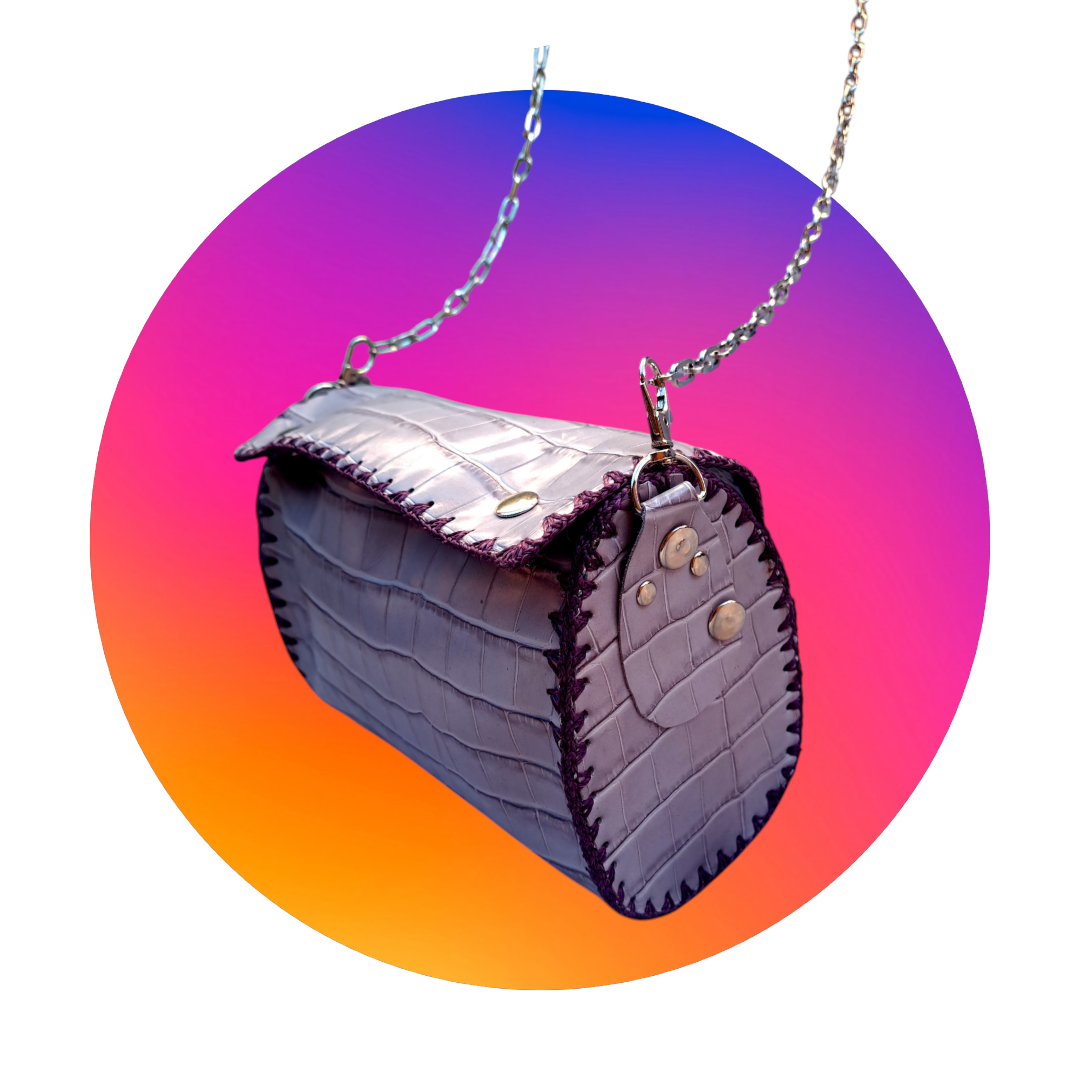 CARTERA DE MUJER. DE CUERO ARTESANAL. NEGRO DE MUJER. GZ - 2
