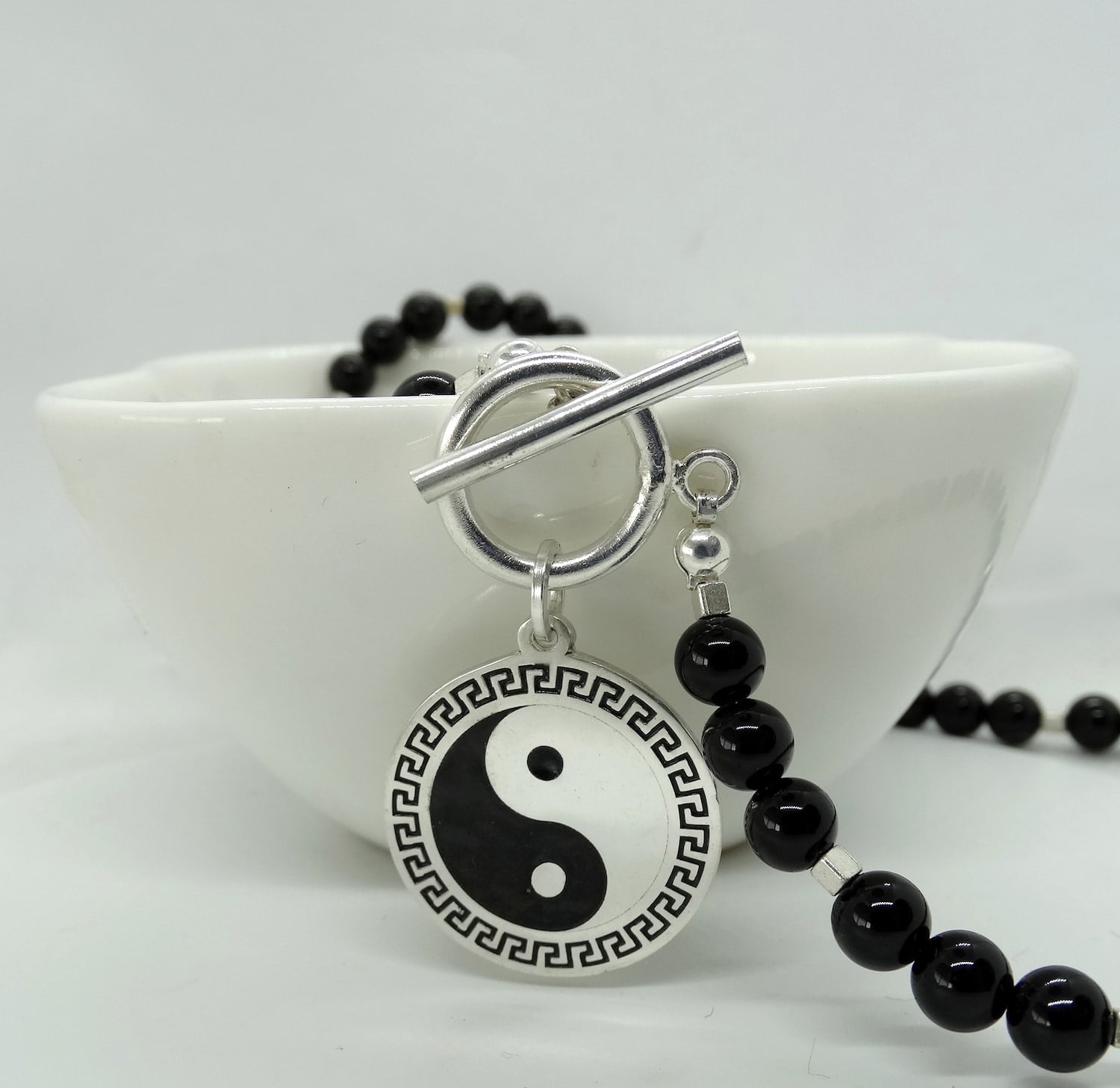 COLLAR DE ONIX NATURAL CON COLGANTE DE PLATA PARA MUJER - 1