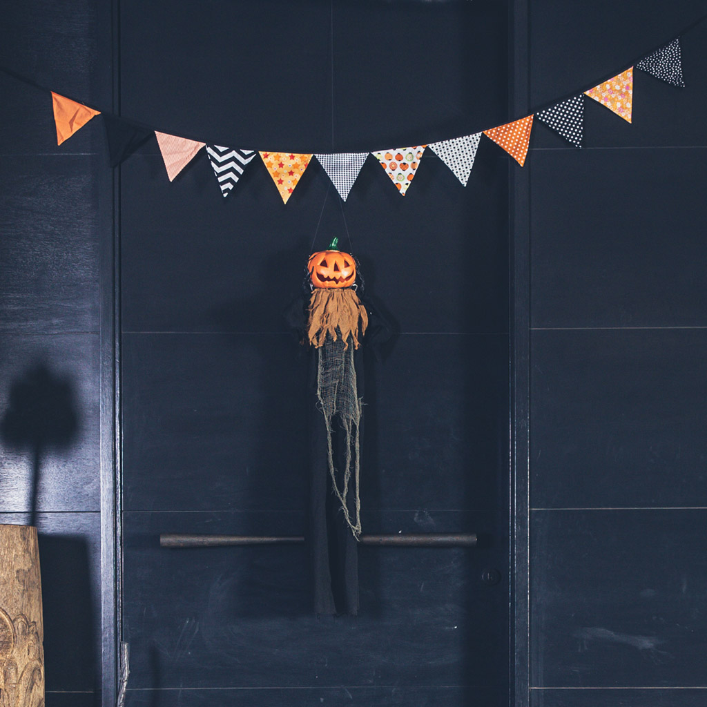 BANDERINES HALLOWEEN FRANK & MORTIS - 3