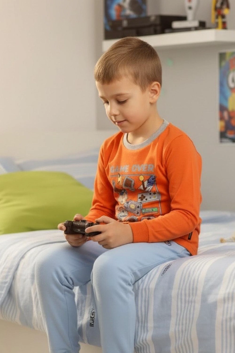 PIJAMA FRANELA NIÑO ESTAMPADO GAME OVER - 2