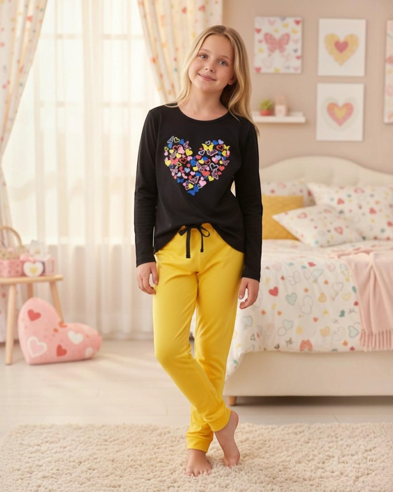 PIJAMA NIÑA ESTAMPADO CORAZON MARIPOSAS - 1