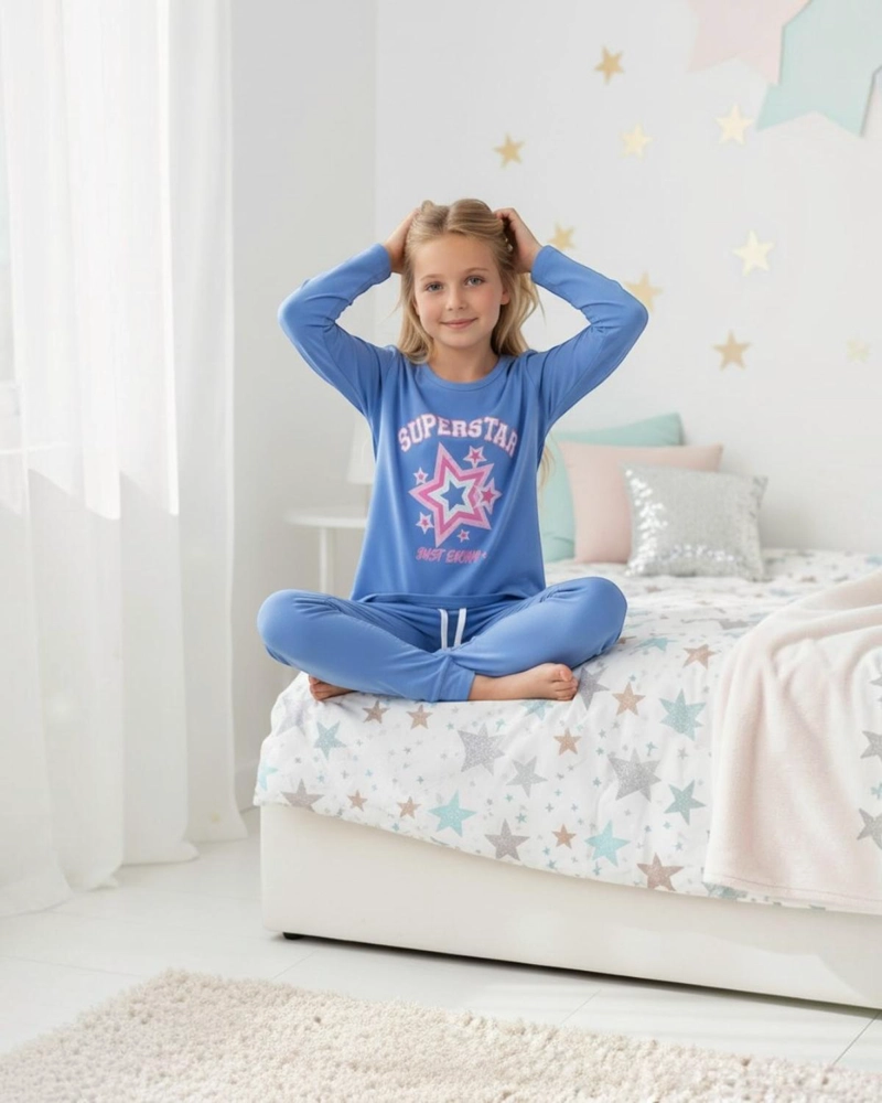 PIJAMA NIÑA ESTAMPADO SUPER STAR CELESTE - 2