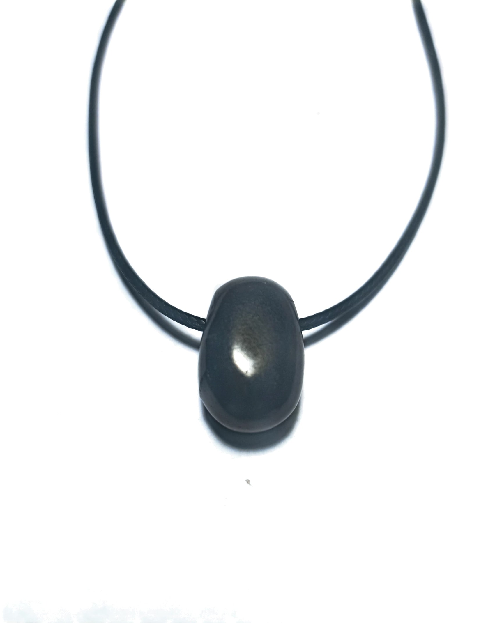 COLGANTE DE SHUNGITA GENUINA   CON CUERO LEGITIMO - 1