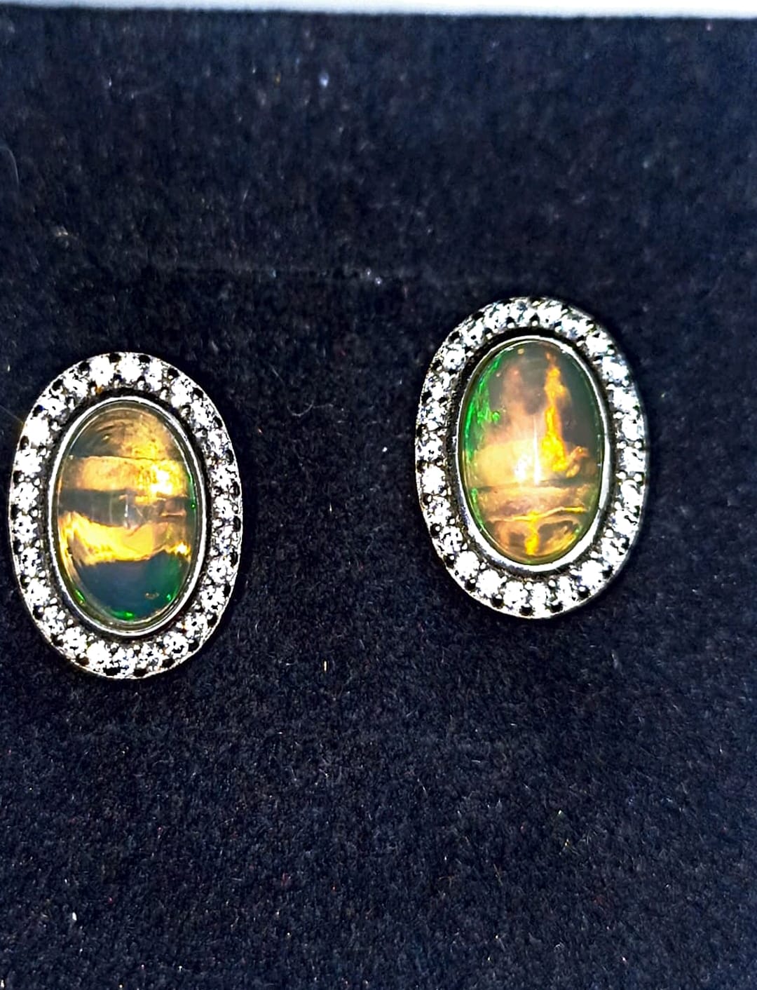 EXCLUSIVOS AROS DE PLATA RODINADA CON OPALOS NATURALES Y ,CIRCONES EN COLOR BLANCOS - 1