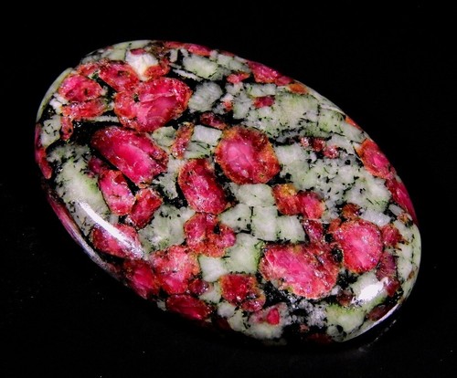 PIEDRA NATURAL EUDIALITA (RED RUBY) 68 CT - 1