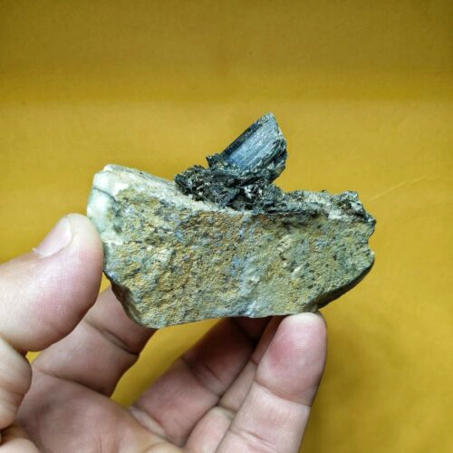 MINERAL DE COLECCION ACTINODITE  ORIGEN PAKISTAN - 1