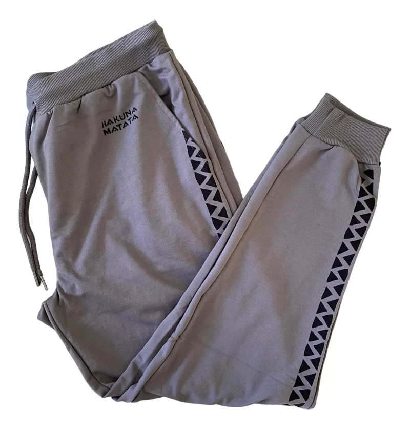 PANTALÓN DE BUZO REY LEÓN TALLA XL MARCA DISNEY - 1