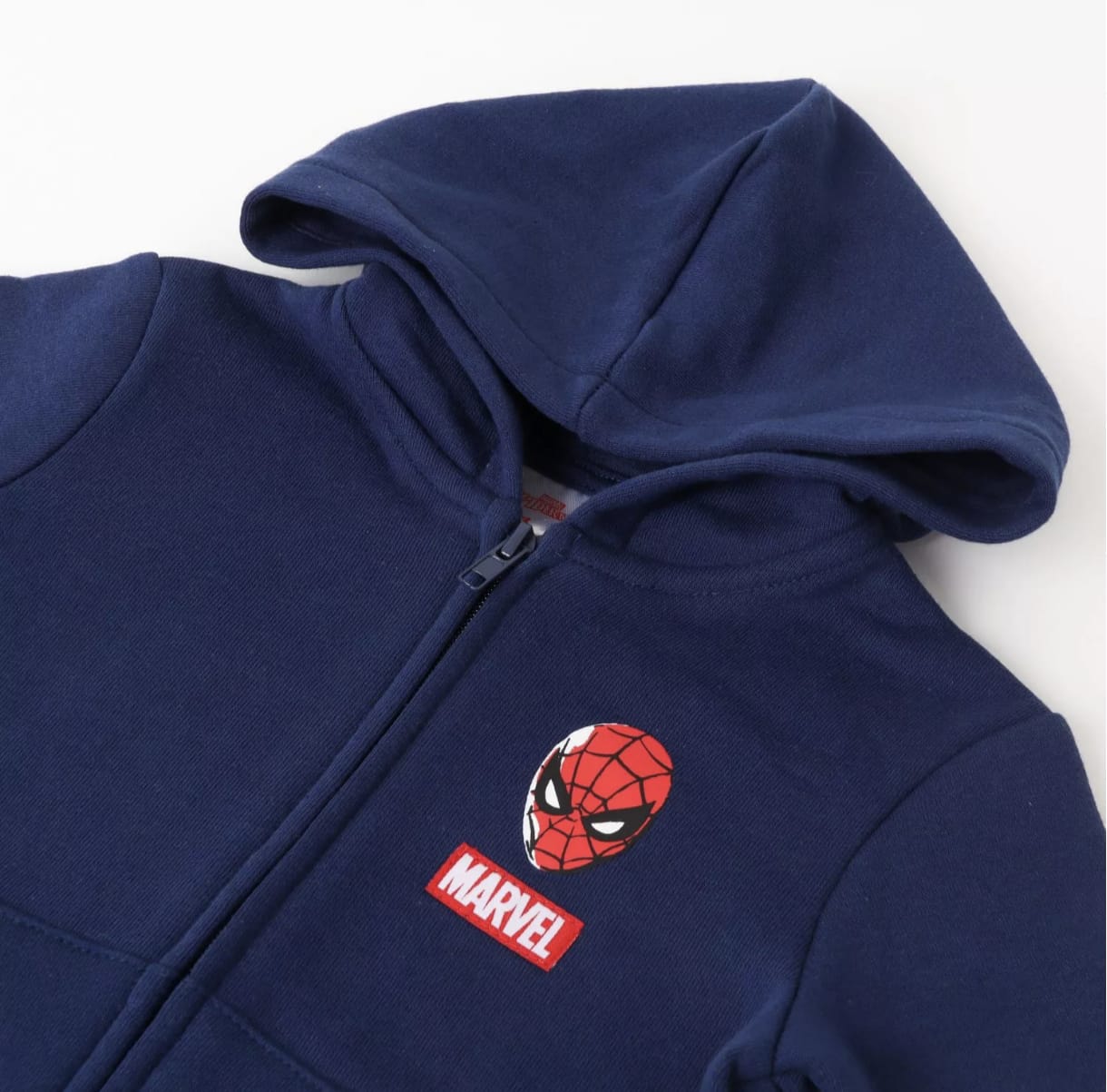 POLERON CON CAPUCHA Y CIERRE TALLA 3 DISEÑO SPIDERMAN MARVEL - 3